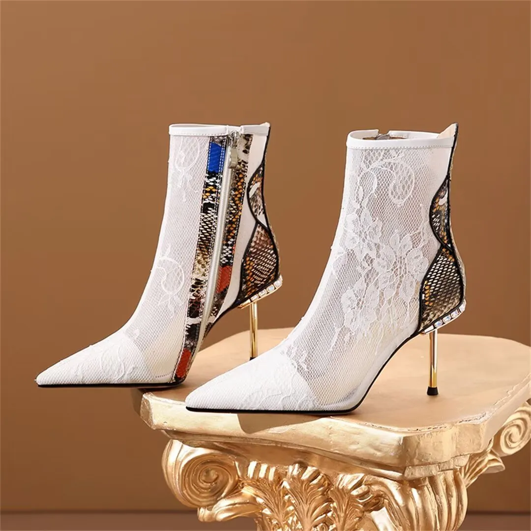 ChicViper Pointed Toe Pumps